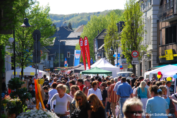 Fusion der Vereine Einkaufen in Overath und OVplus